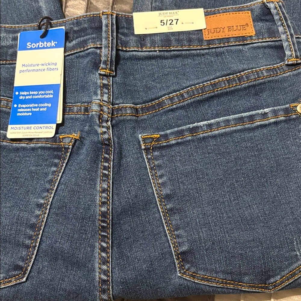 Judy Blue Dark Wash Denim - Picture 4 of 6